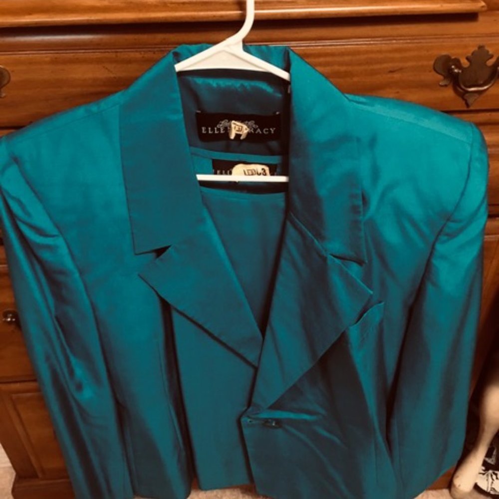 Vintage 2-Piece Jacket and blouse Set  Size 12  100% Silk - Picture 2 of 15